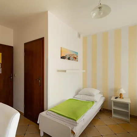 Pokoje Goscinne Columbus Karwia Zewnętrze zdjęcie